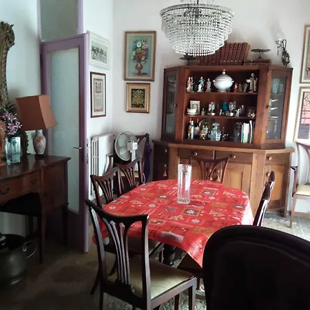 Casa Miglio * 马里纳-迪-皮特拉桑塔